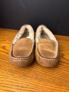 UGG Australia Ansley Moccasin leather sherpa slippers indoor outdoor shoes sz 9